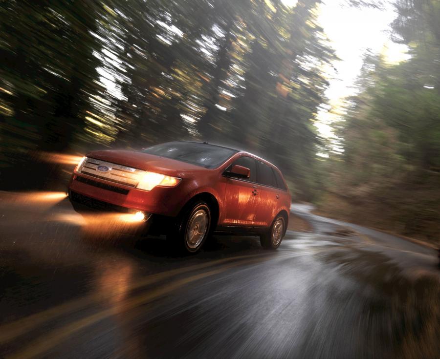  Ford Edge 2007 года  (фото 13 из 107)